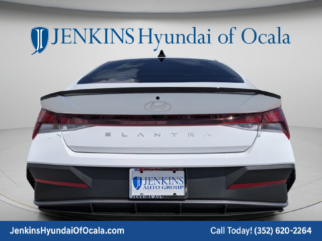 New 2026 Hyundai Elantra SEL Sport FWD image 4