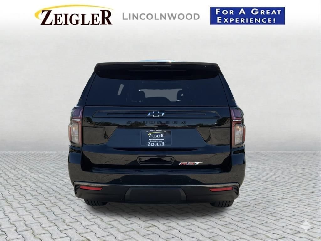 Used 2023 Chevrolet Suburban RST w/ Luxury Package AWD/4WD image 5