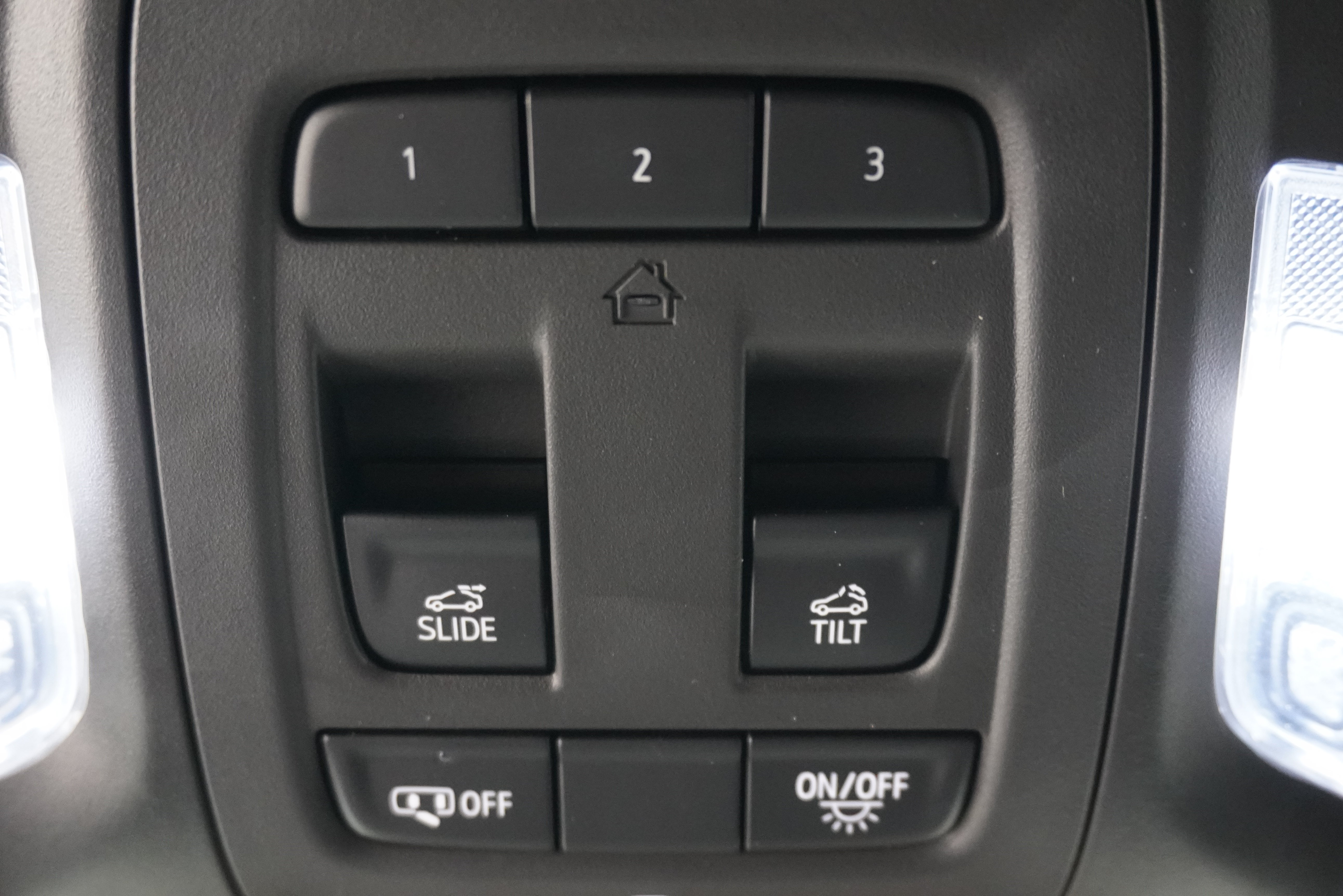 Used 2020 Cadillac CT4 V RWD image 28