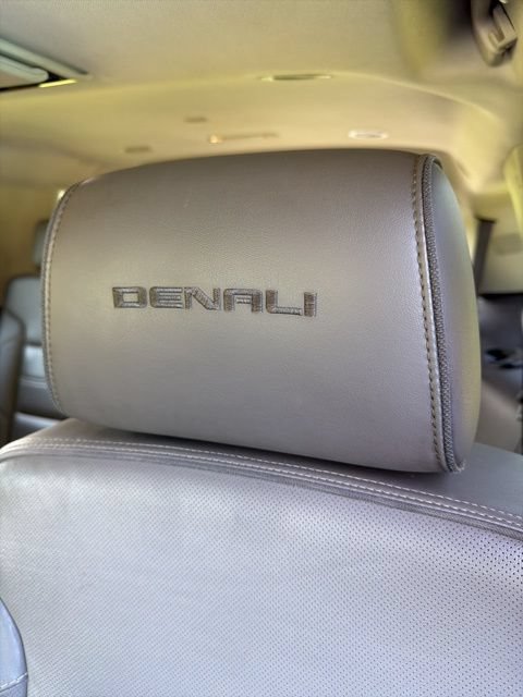Used 2017 GMC Yukon Denali w/ Open Road Package AWD/4WD image 27