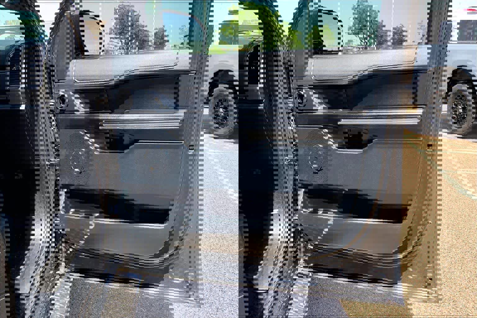 Certified 2021 Ford Expedition Max XLT image 23