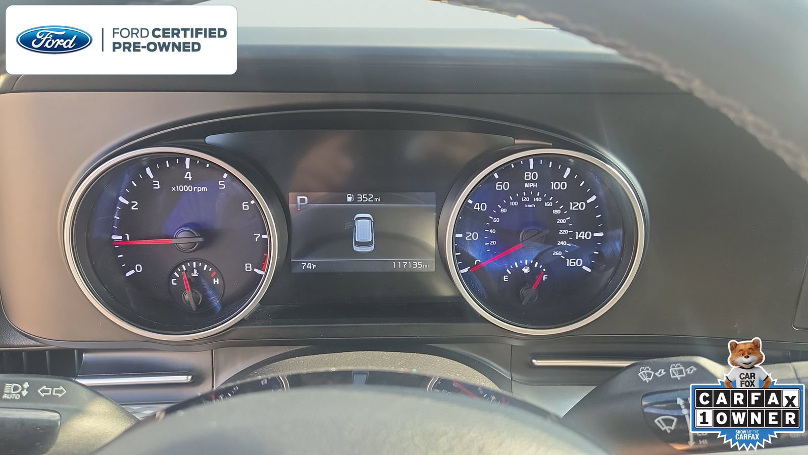 Used 2023 Kia Carnival LX FWD image 16