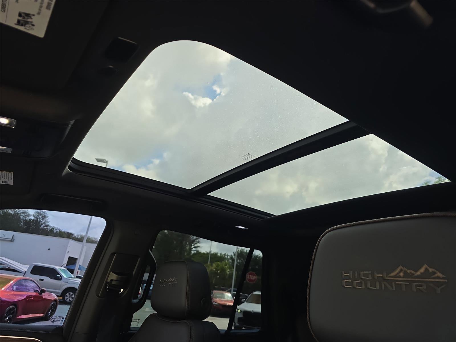 Used 2023 Chevrolet Tahoe High Country AWD/4WD image 30