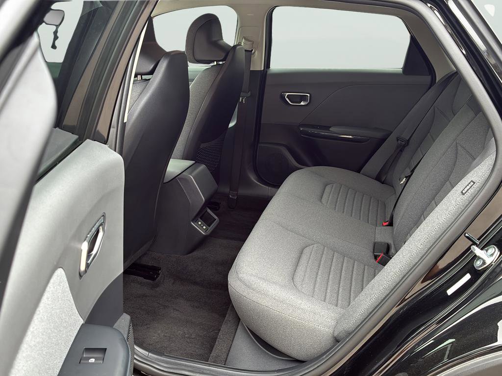 Certified 2025 Kia K4 EX image 16