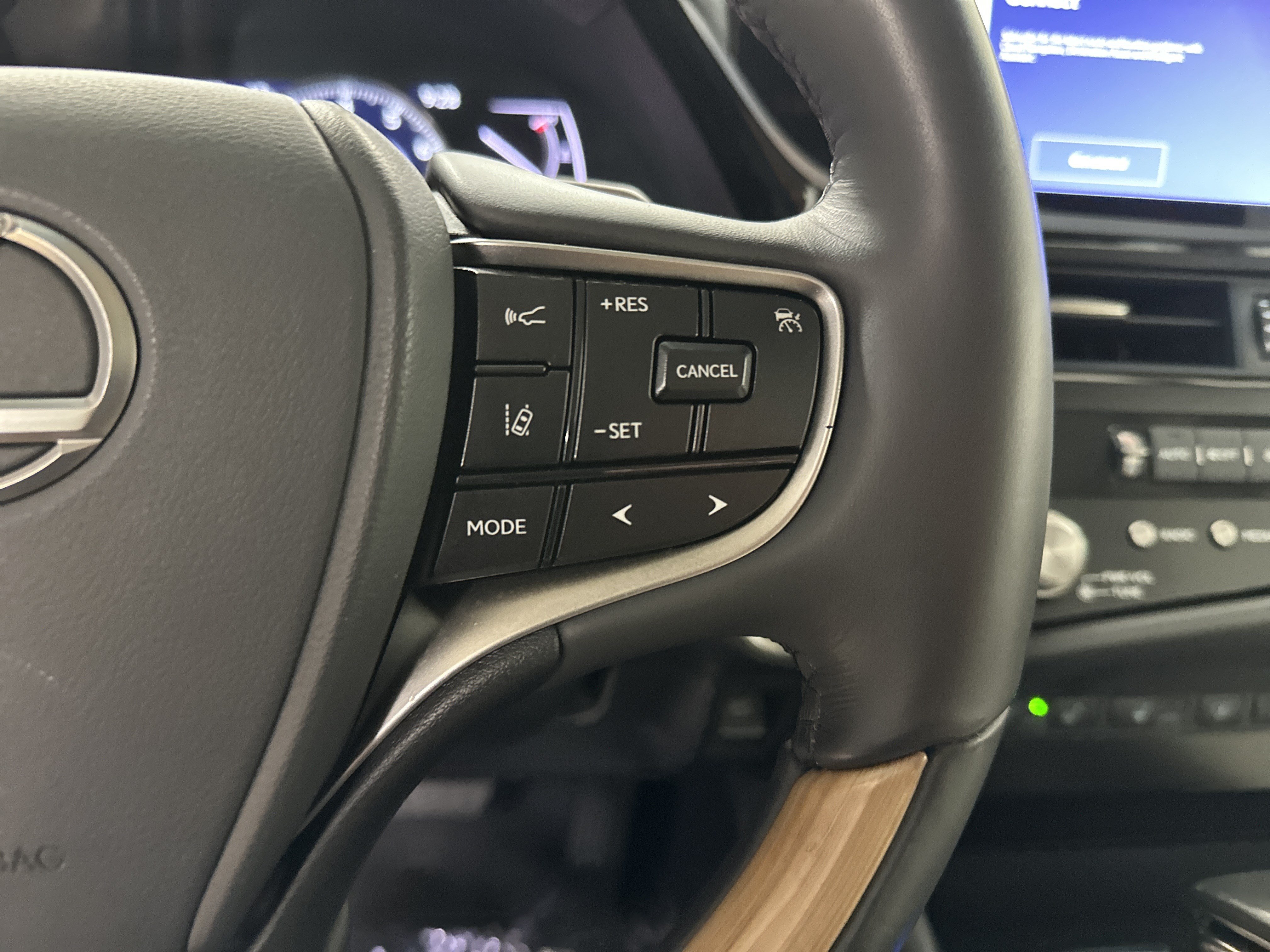 Certified 2024 Lexus ES 350 Ultra Luxury FWD image 20