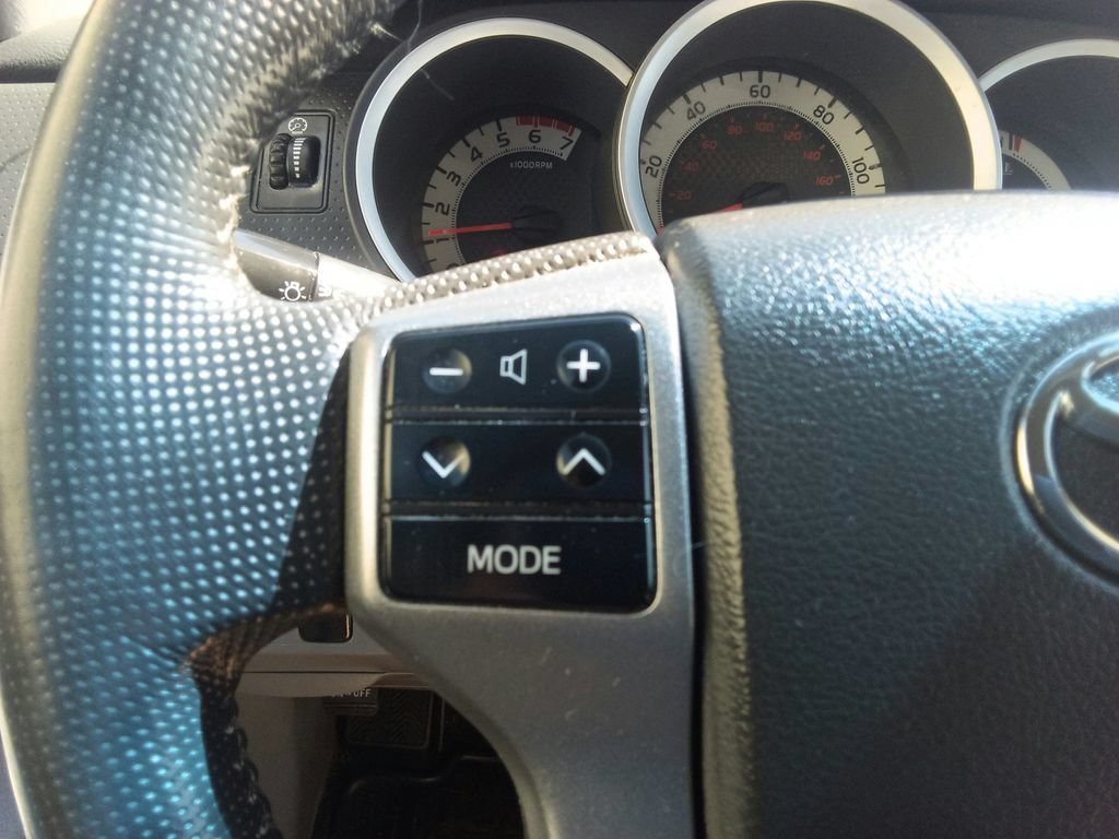 Used 2013 Toyota Tacoma PreRunner w/ SR5 Pkg RWD image 21
