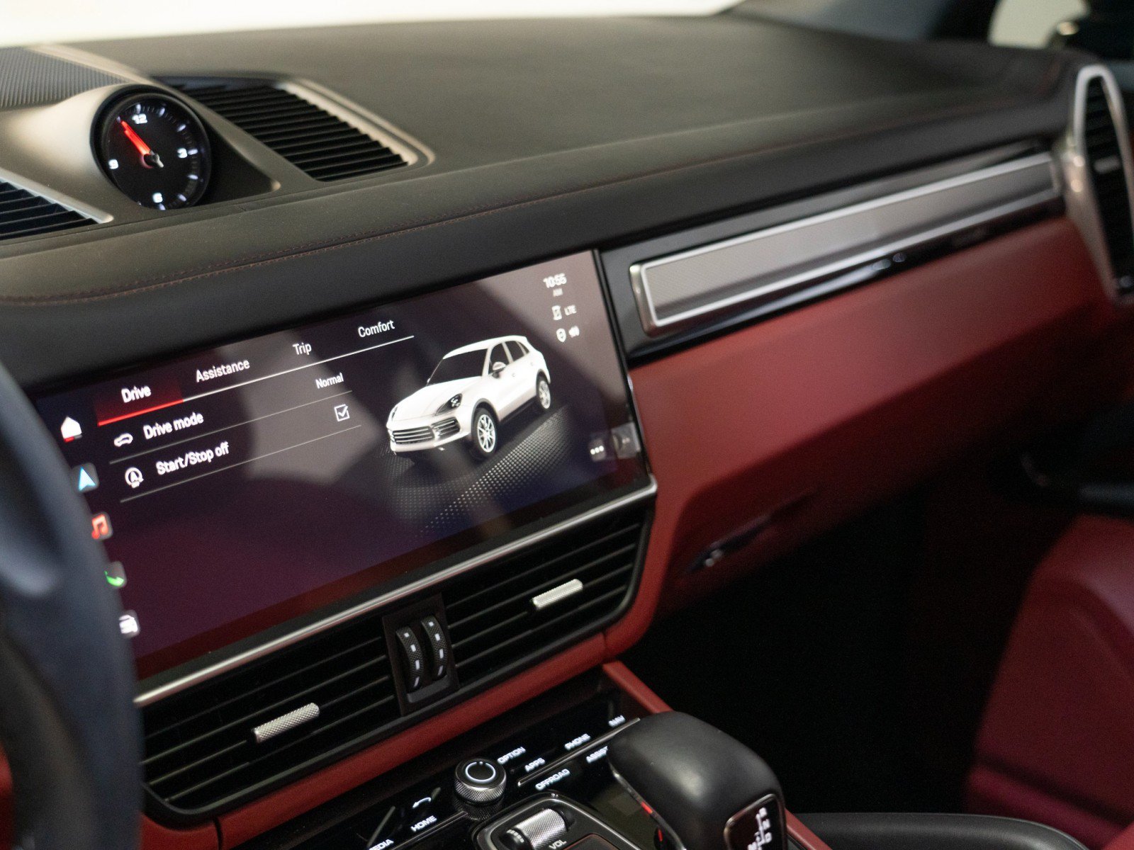 Certified 2023 Porsche Cayenne Platinum Edition AWD/4WD image 21