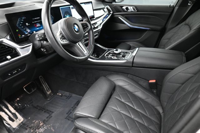 Used 2025 BMW X5 M60i AWD/4WD image 19
