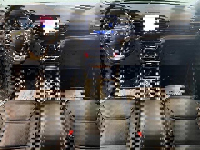 Used 2023 Ford Explorer Limited image 18