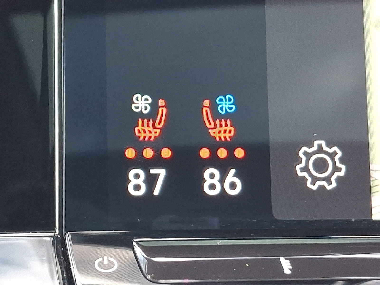 Used 2025 Volkswagen Atlas Cross Sport SEL Premium R-Line image 23