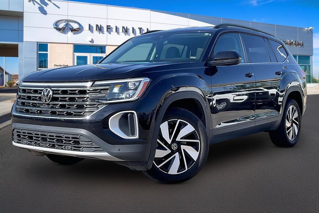 Used 2025 Volkswagen Atlas SE FWD image 1