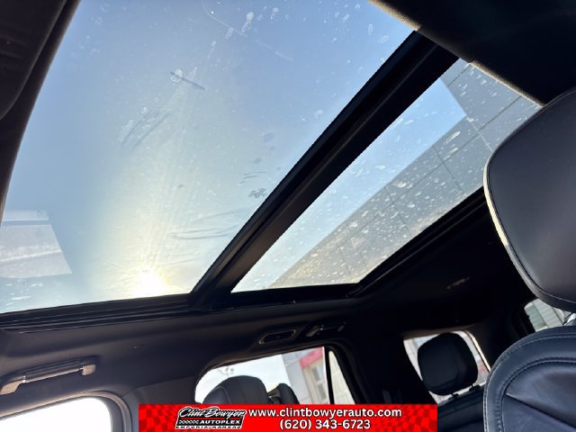 Used 2022 Lincoln Navigator Reserve AWD/4WD image 22