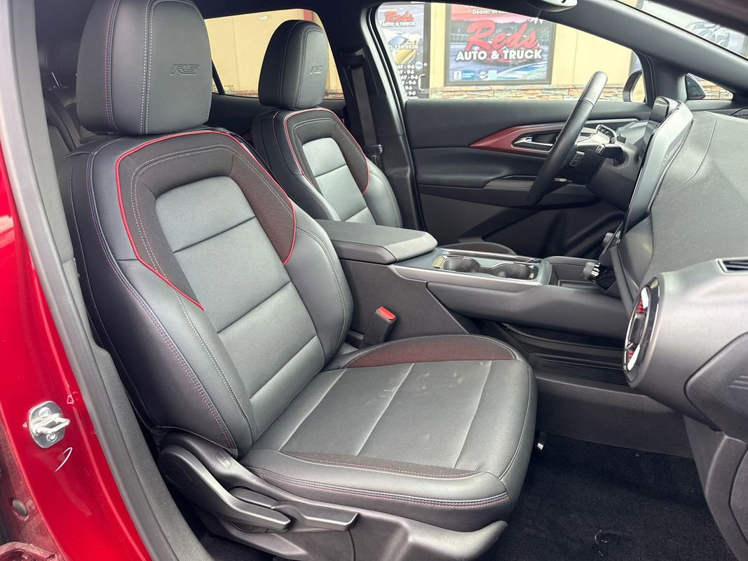 Used 2024 Chevrolet Equinox EV RS w/ Active Safety Package 3 FWD image 33