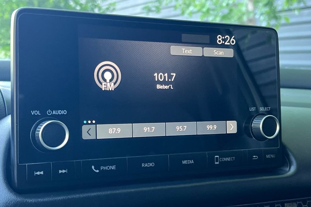 Certified 2025 Honda HR-V Sport image 15