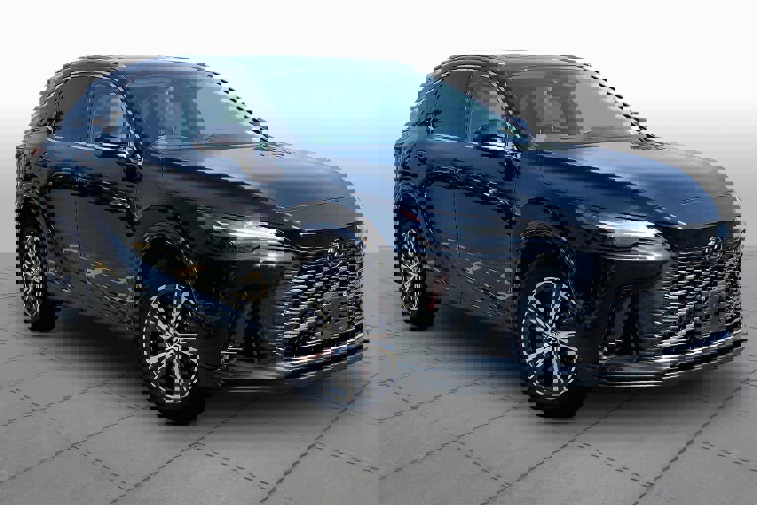 Used 2024 Lexus RX 350 Premium w/ Accessory Package image 3