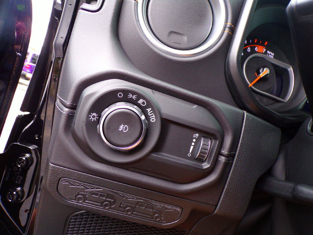 New 2027 Jeep Wrangler Unlimited Sahara AWD/4WD image 17