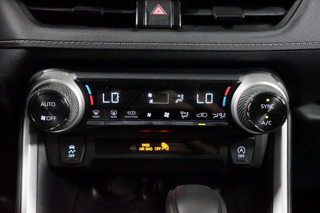 Certified 2025 Toyota RAV4 XLE FWD image 20