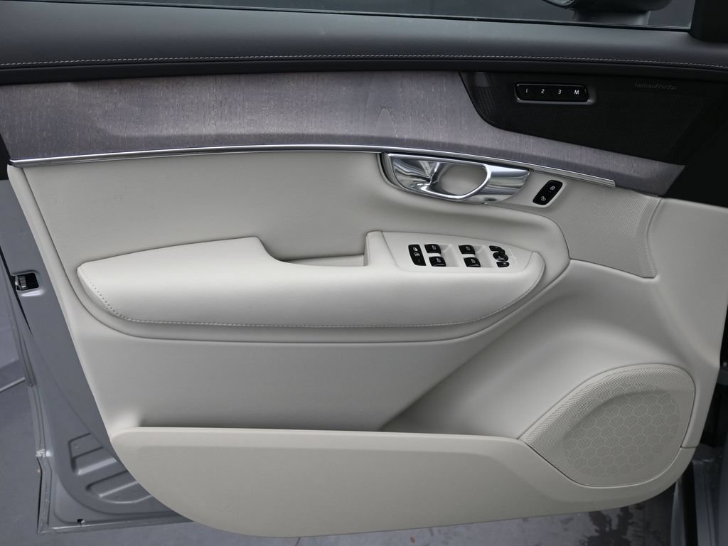 New 2026 Volvo XC90 B6 Ultra w/ Lounge Package AWD/4WD image 5