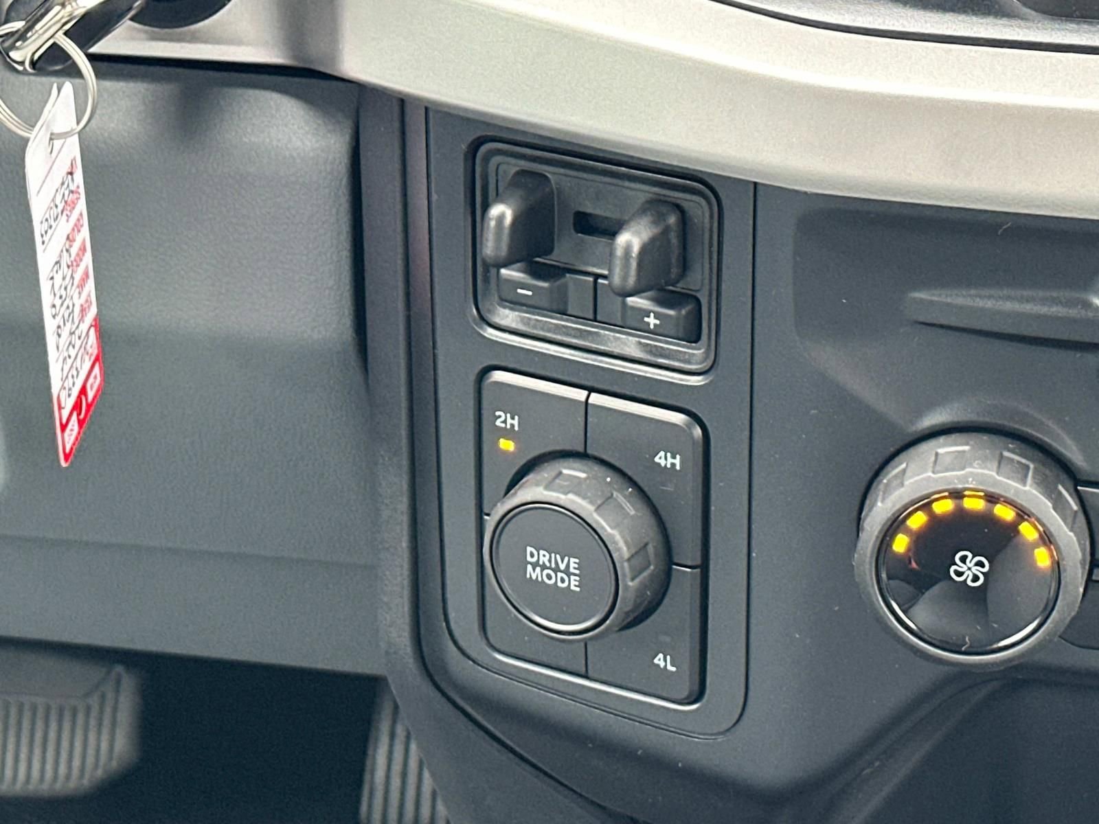 New 2024 Ford F550 4x4 Crew Cab Super Duty image 18