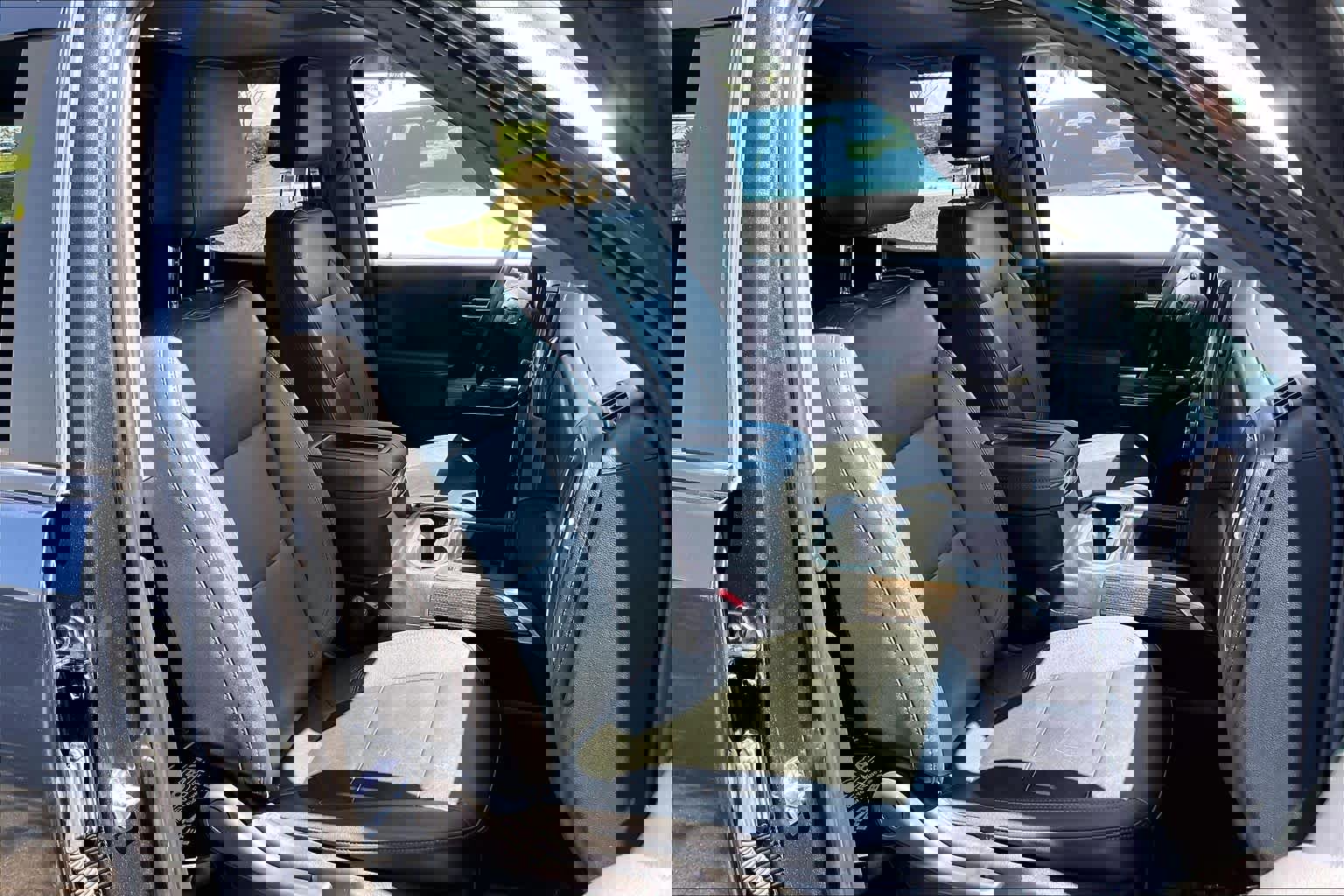 Used 2021 Chevrolet Silverado 1500 LT Trail Boss w/ Convenience Package II image 8