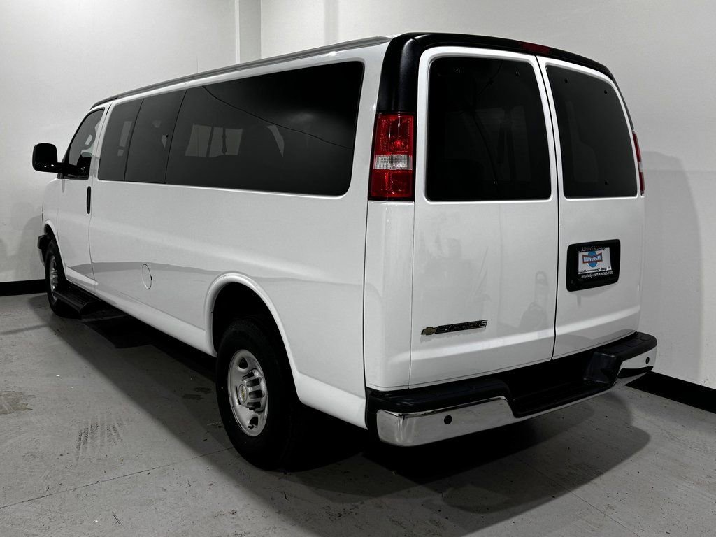 Used 2023 Chevrolet Express 3500 LT w/ LT Preferred Equipment Group RWD image 29