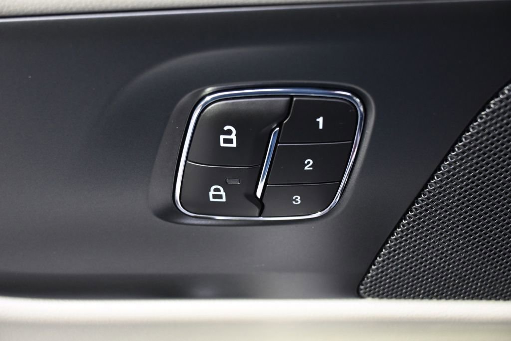 New 2026 Lincoln Nautilus Reserve image 24