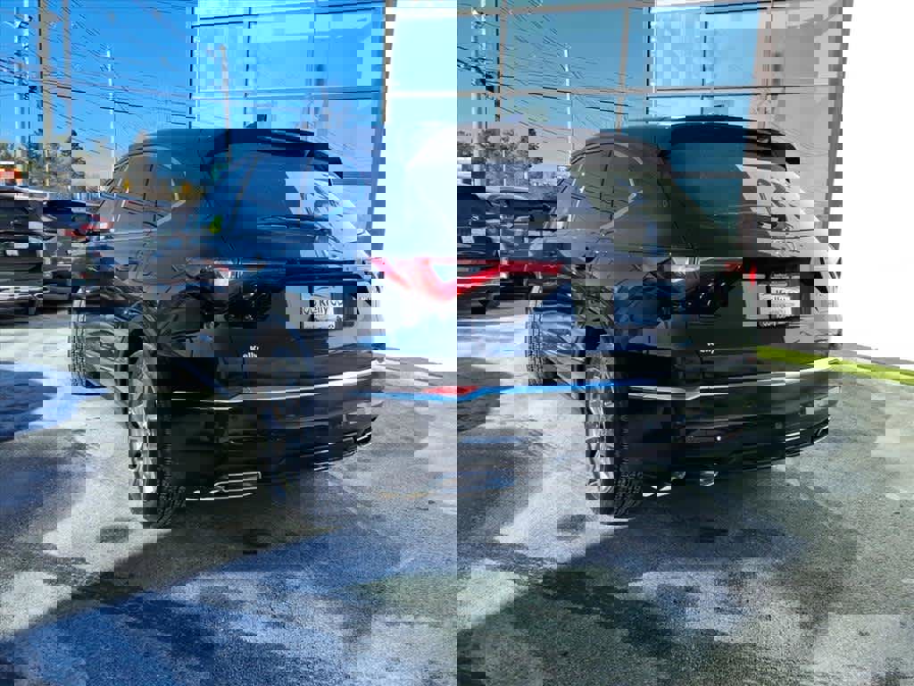 Used 2022 Acura MDX SH-AWD w/ Technology Package image 7