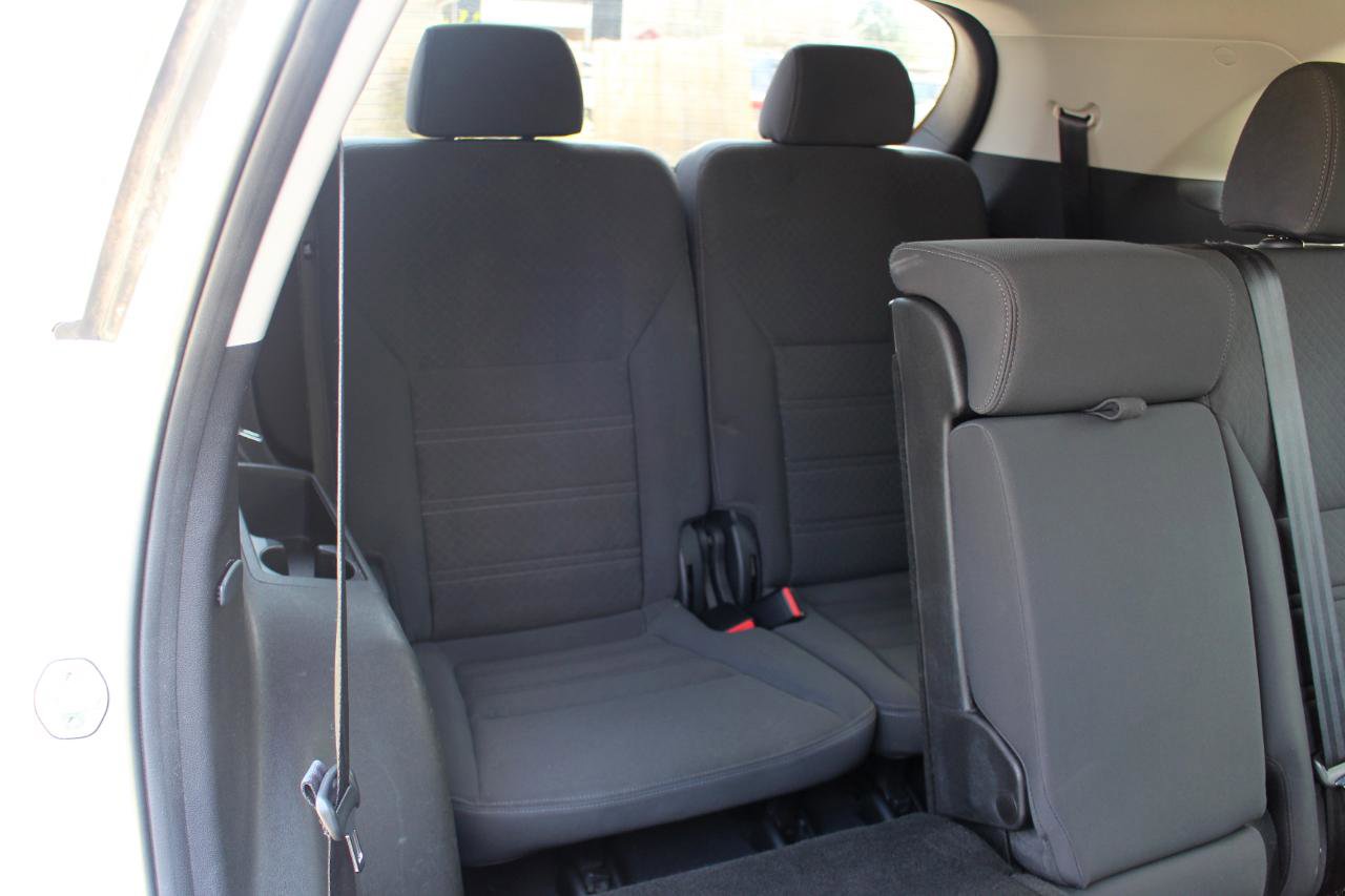 Used 2016 Kia Sorento LX w/ LX Convenience Package image 35
