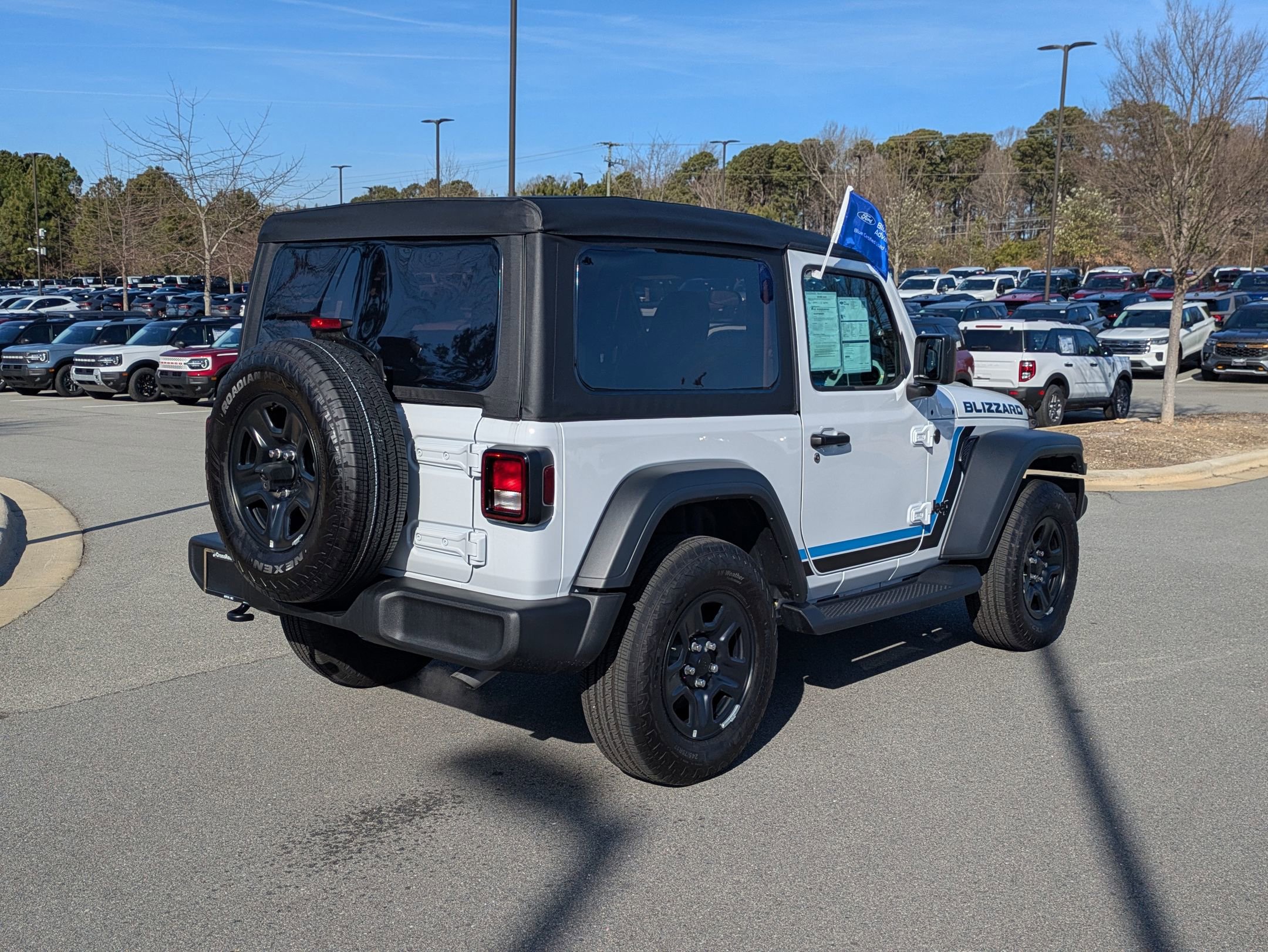 Used 2025 Jeep Wrangler Sport image 4