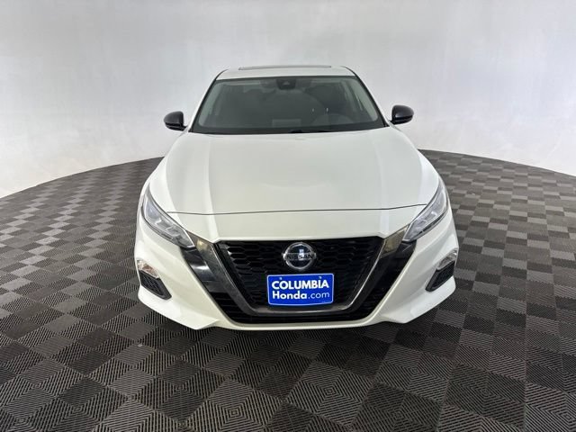 Used 2020 Nissan Altima 2.5 SR w/ Premium Package FWD image 2