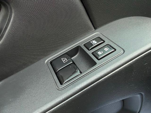 Certified 2023 Nissan Frontier S image 19