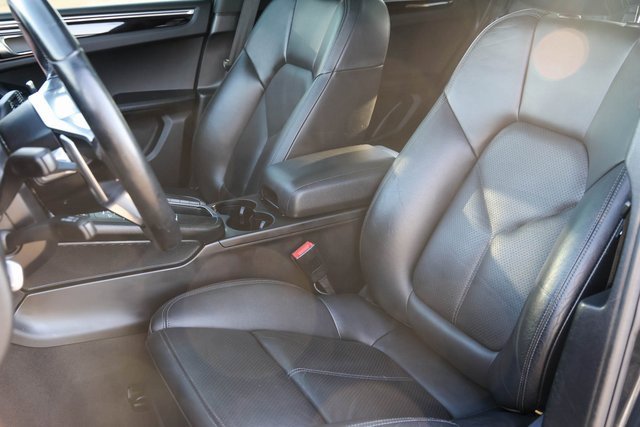 Used 2019 Porsche Macan Base image 13