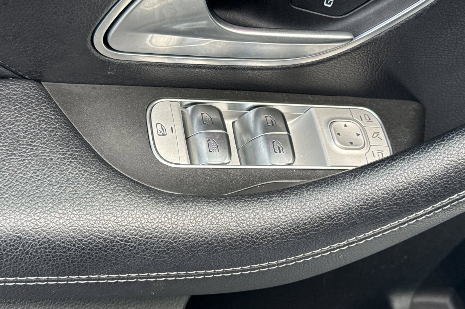 Used 2022 Mercedes-Benz GLS 450 GLS 450 image 13