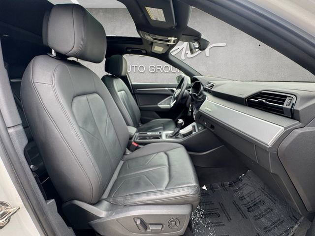 Used 2021 Audi Q3 2.0T Premium image 24