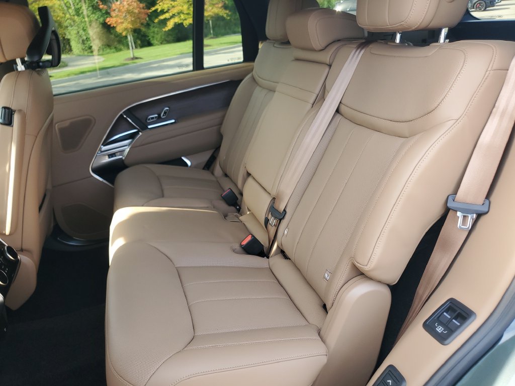 New 2027 Land Rover Range Rover Long Wheelbase SE AWD/4WD image 30