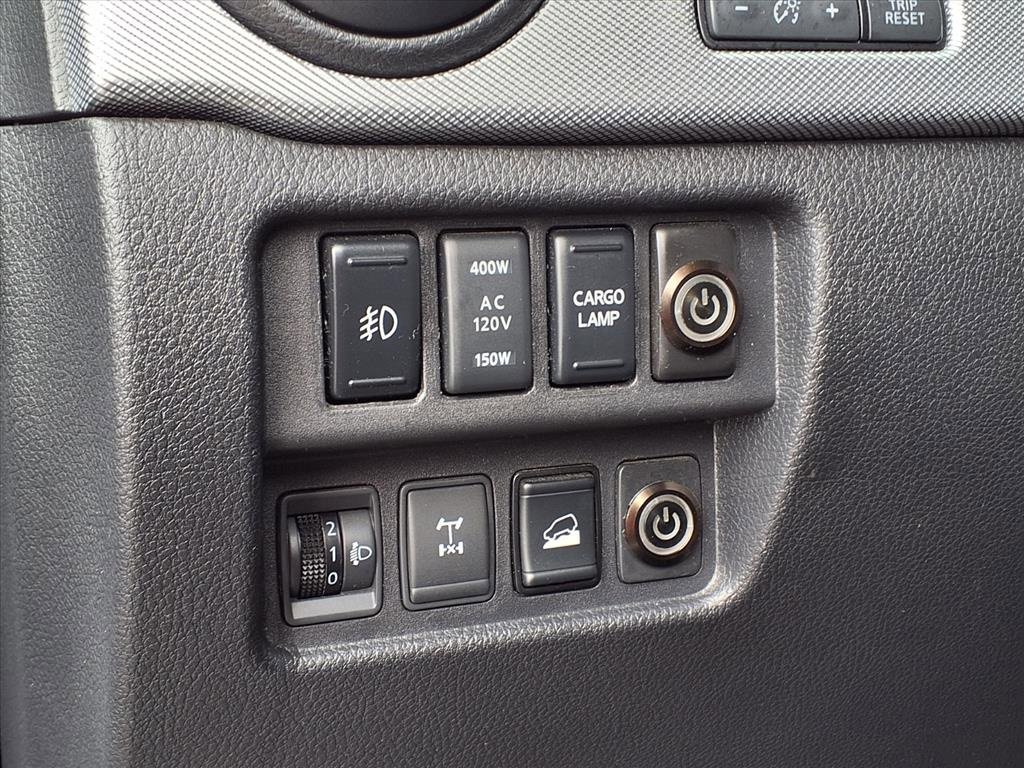 Used 2019 Nissan Titan PRO-4X w/ Pro-4x Convenience Package image 34