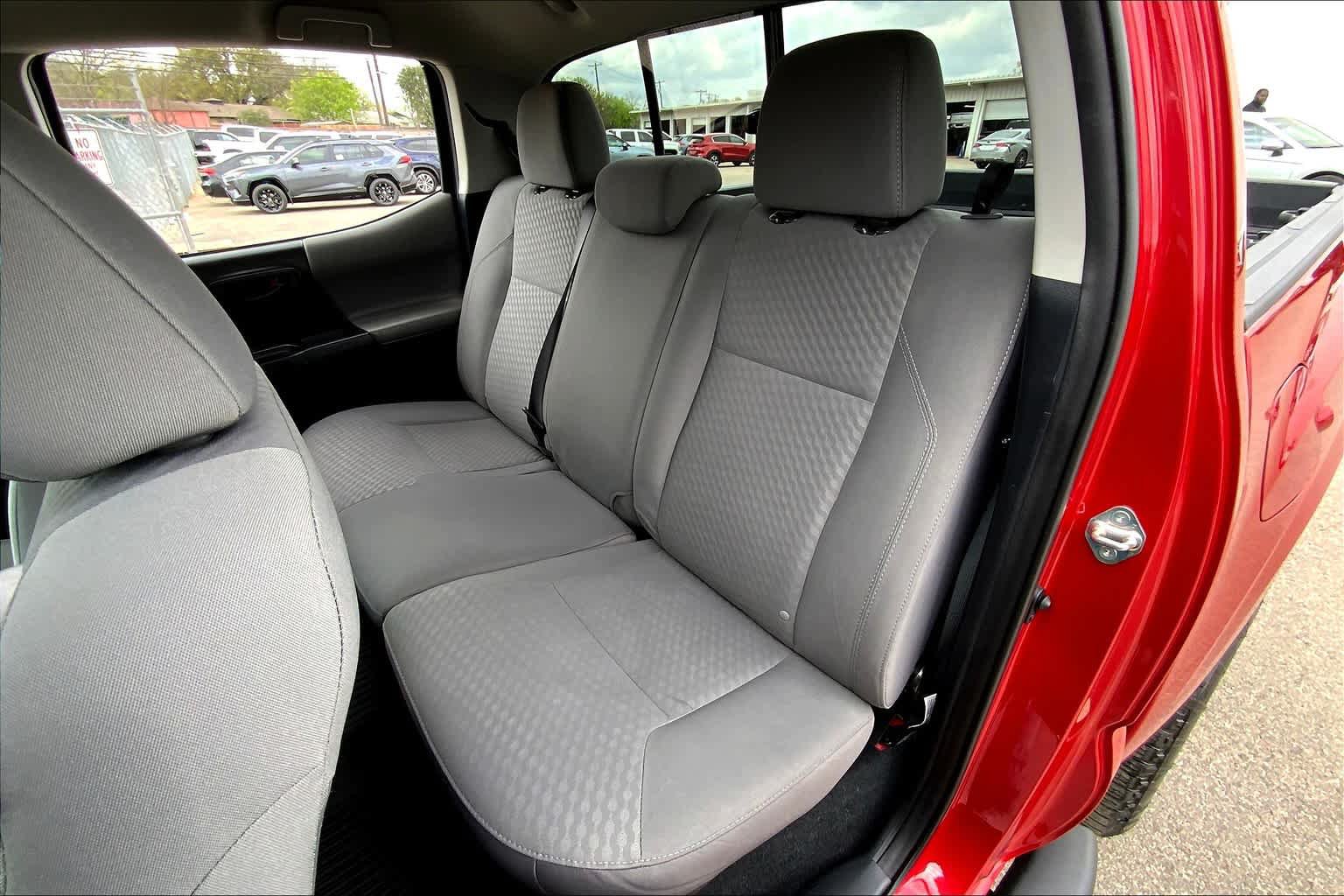 Used 2020 Toyota Tacoma SR w/ SR Convenience Package RWD image 19