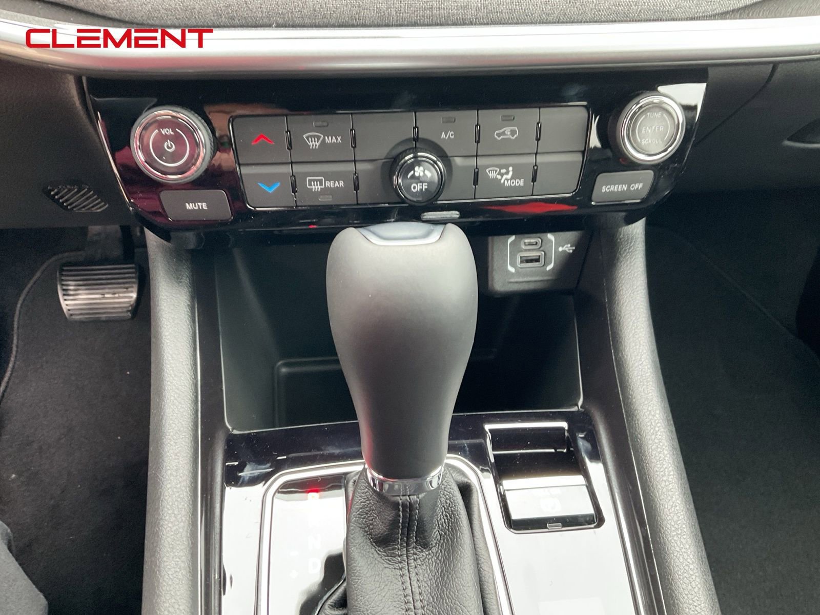 New 2026 Jeep Compass Latitude image 10