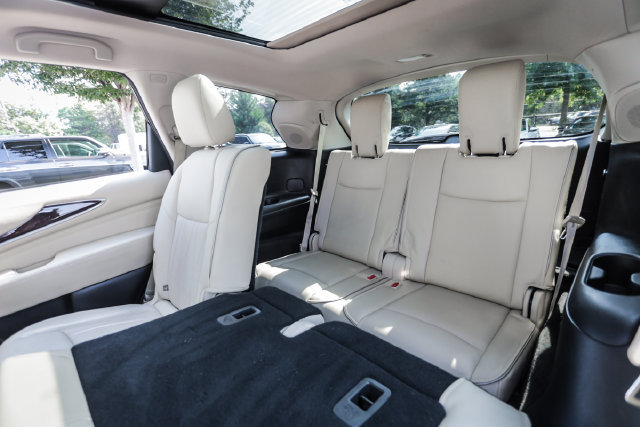 Used 2017 INFINITI QX60 Luxe w/ Deluxe Technology Package AWD/4WD image 55