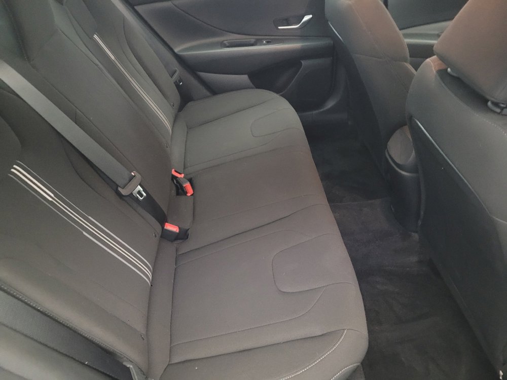 Used 2023 Hyundai Elantra SEL w/ Cargo Package image 19