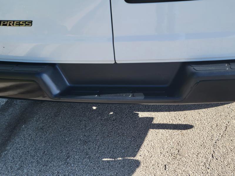 Used 2018 Chevrolet Express 3500 LS RWD image 12