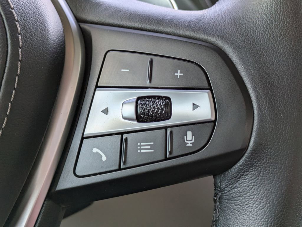 Used 2021 BMW X5 xDrive40i w/ Premium Package image 38