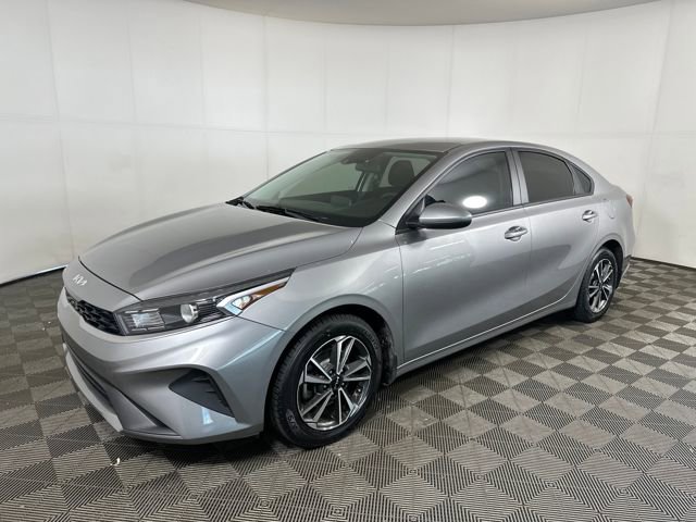 Used 2023 Kia Forte LXS image 7