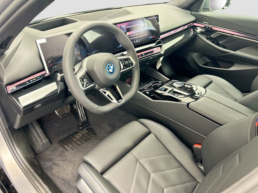 New 2026 BMW i5 eDrive40 w/ M Sport Package image 9