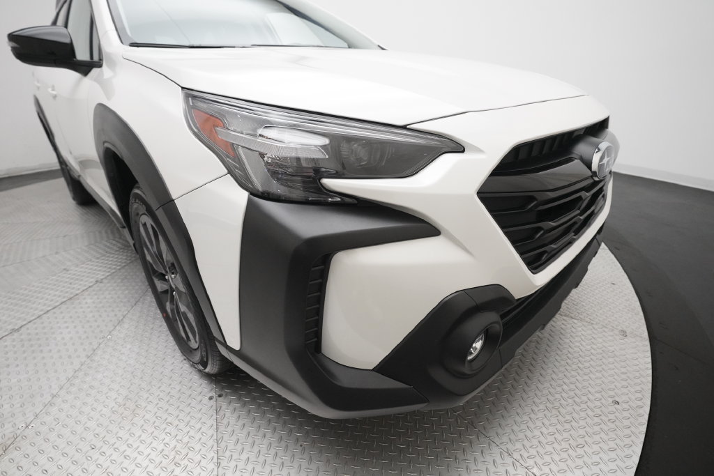 Certified 2024 Subaru Outback Onyx Edition AWD/4WD image 25