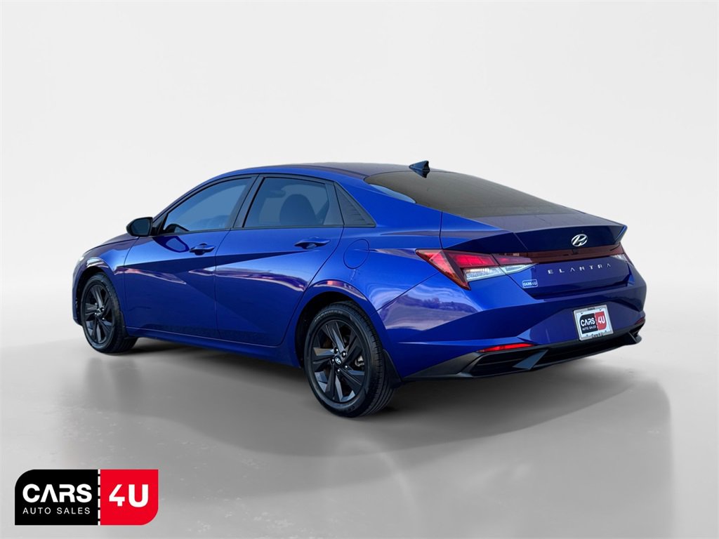 Used 2022 Hyundai Elantra SEL image 5