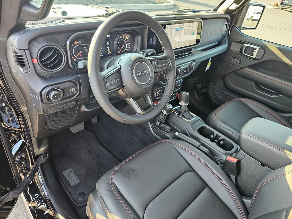 New 2025 Jeep Wrangler Unlimited Rubicon AWD/4WD image 2
