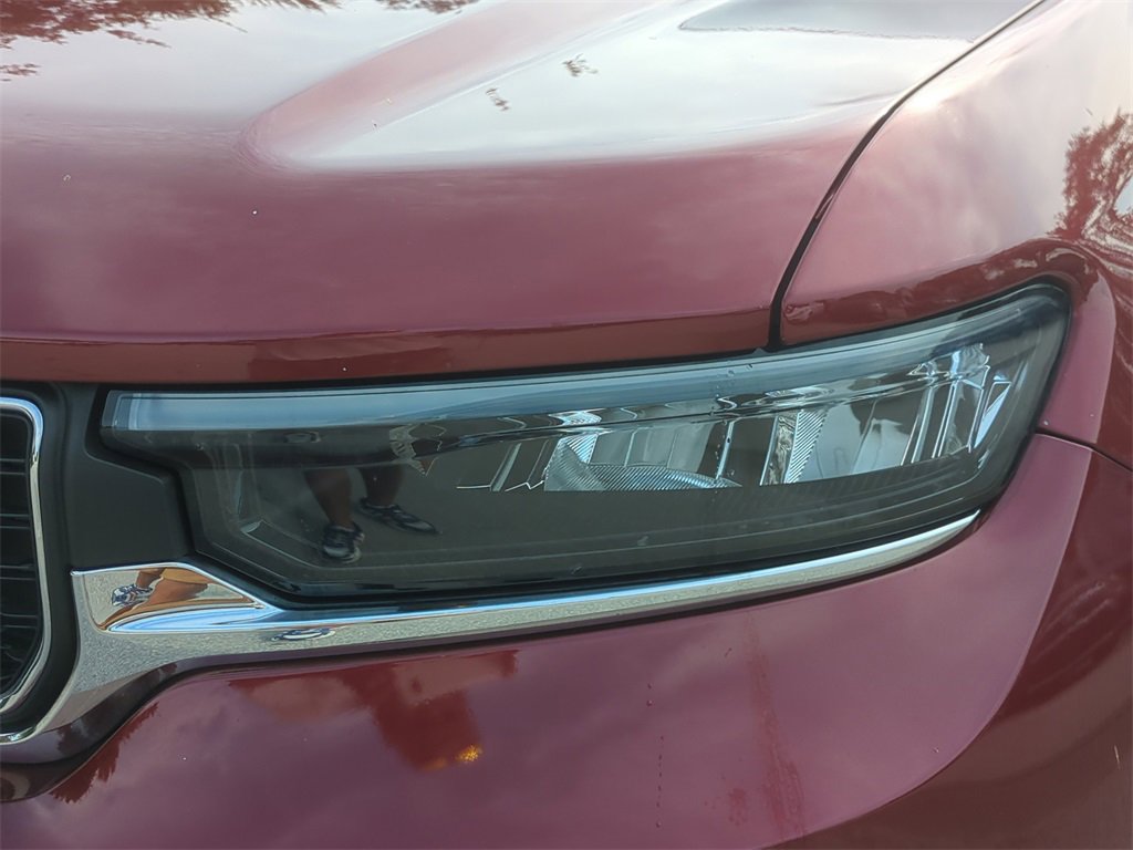 Certified 2023 Jeep Grand Cherokee L Laredo image 11