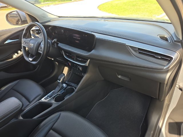 Used 2024 Buick Encore GX Sport Touring FWD image 25