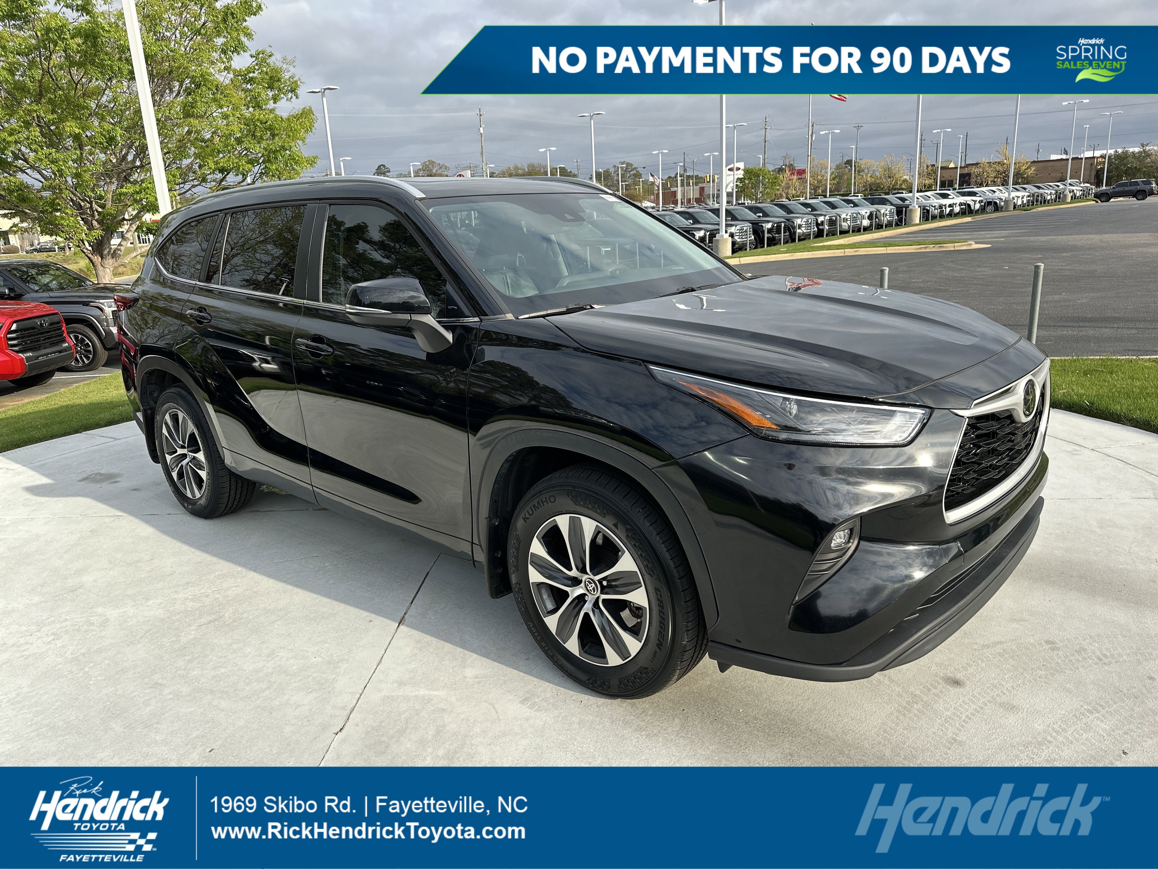 Used 2024 Toyota Highlander XLE video 1